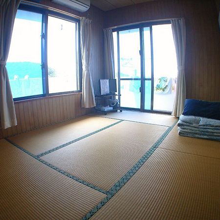 Hotel Minshuku Yadokari à Zamami Extérieur photo