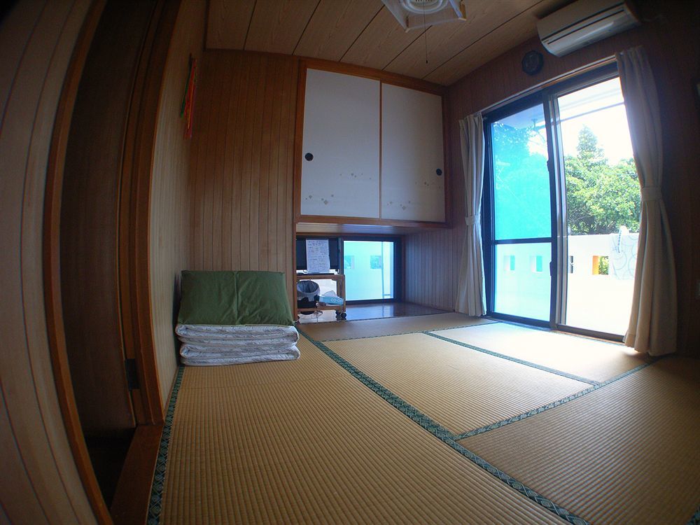 Hotel Minshuku Yadokari à Zamami Extérieur photo