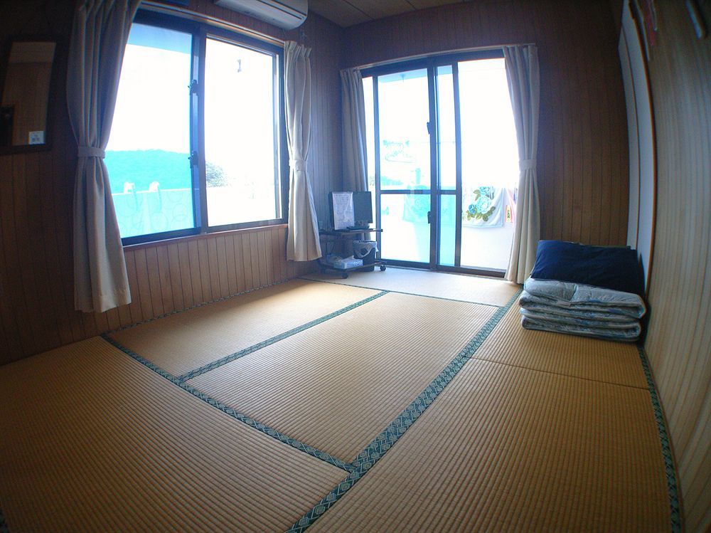 Hotel Minshuku Yadokari à Zamami Extérieur photo