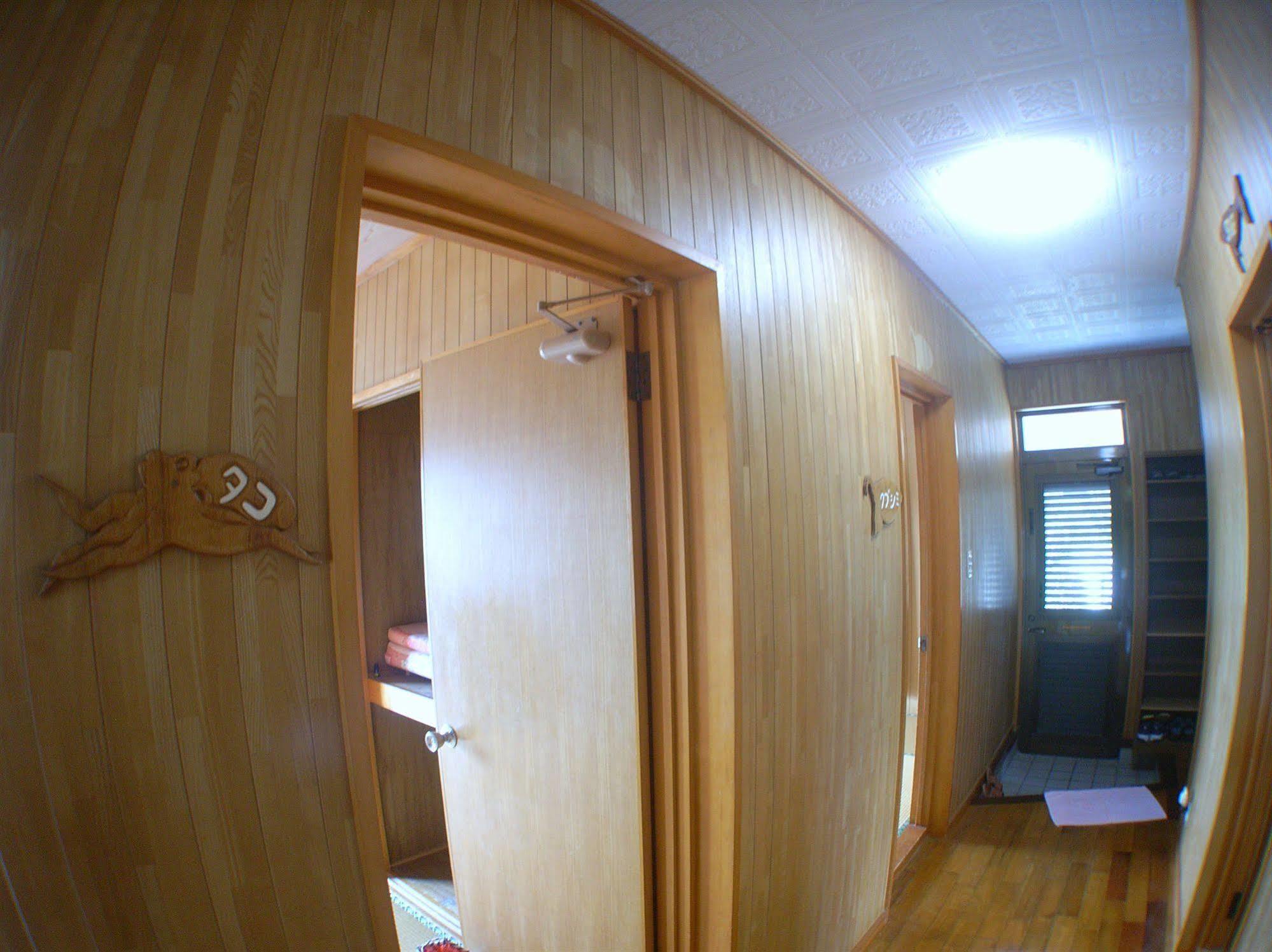 Hotel Minshuku Yadokari à Zamami Extérieur photo